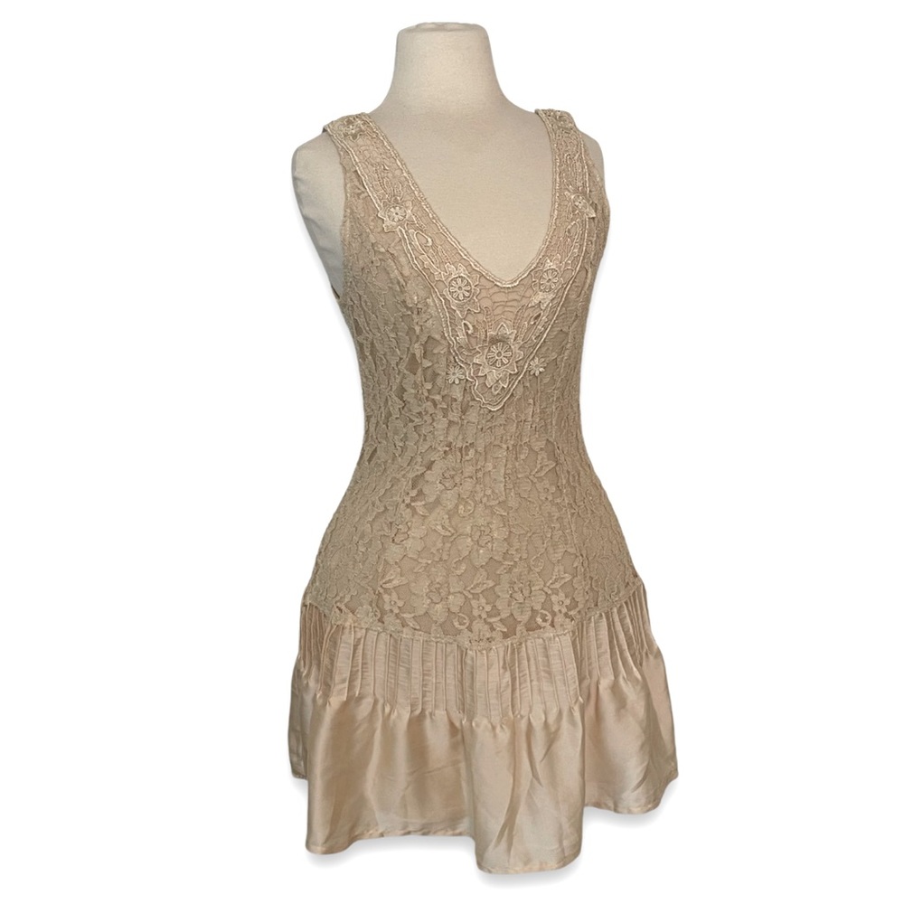 Alice & Olivia V-Neck Sleeveless Dress Lace Silk Embroidered Mini Beige Taupe